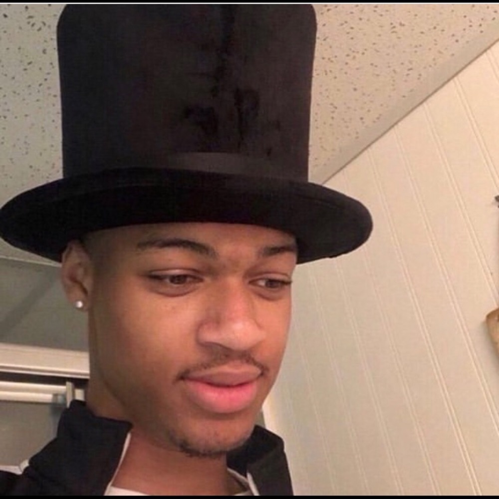 Meet your Posher, Vanessa